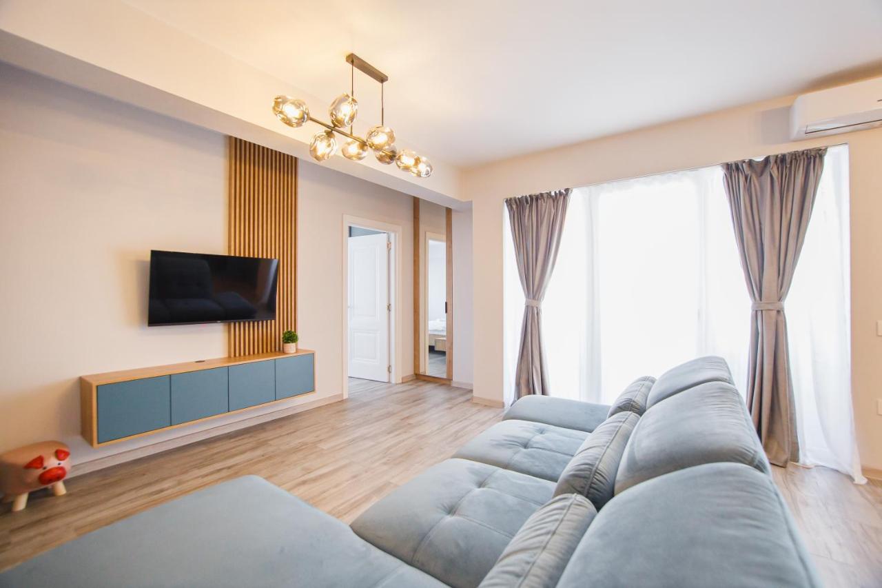 Appartement Charming Family Haven à Oradea Extérieur photo